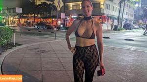 MiaExhib photo #0453