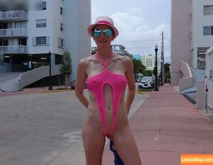 MiaExhib photo #0647