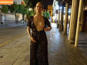 MiaExhib photo #0676