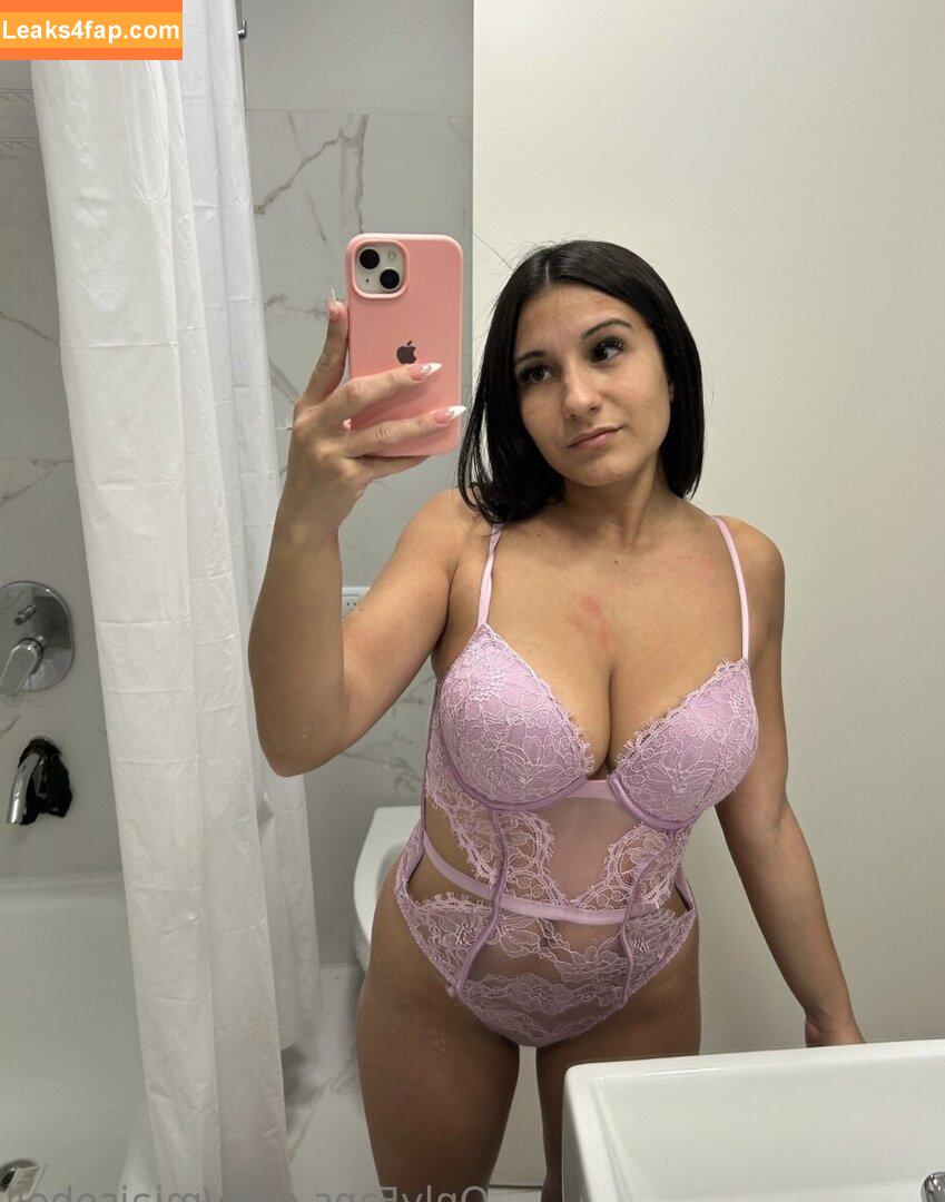 miaisobell /  leaked photo photo #0003