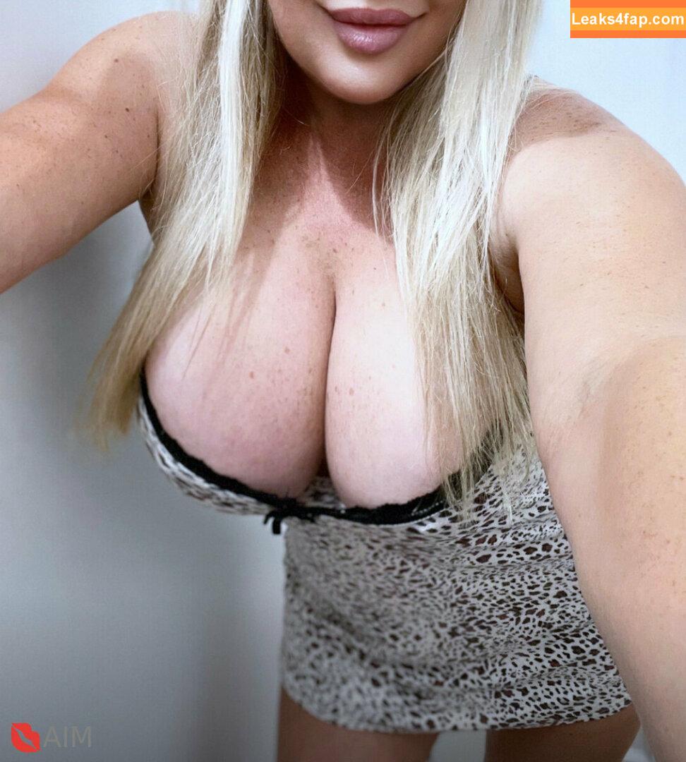 miamartin_1 / miamartin__ leaked photo photo #0791