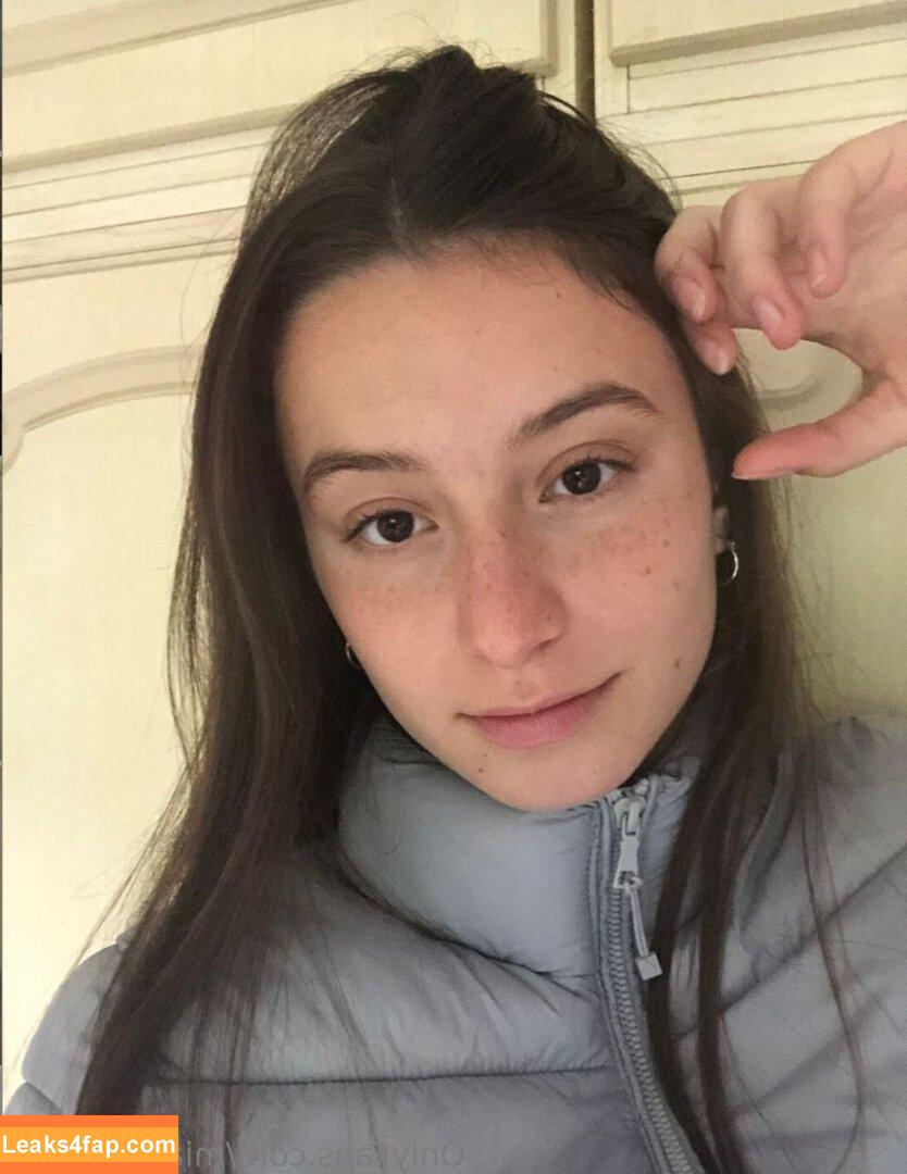 miawhite18x / mianikki leaked photo photo #0005