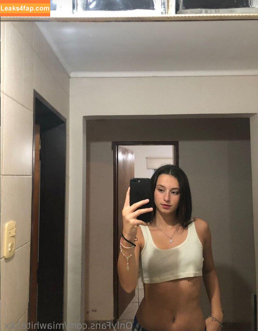 miawhite18x / mianikki leaked photo photo #0007