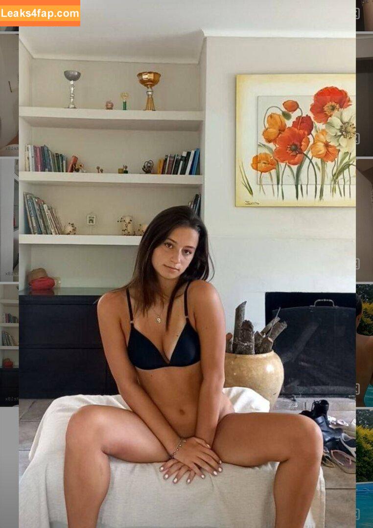 miawhite18x / mianikki leaked photo photo #0010