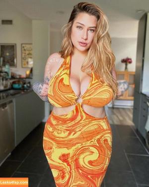 MiaWoods photo #0038