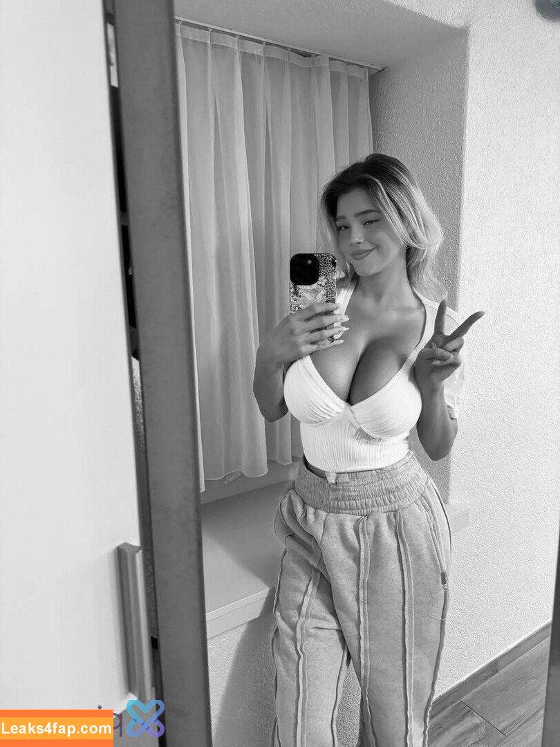 miaxmoore leaked photo photo #0014
