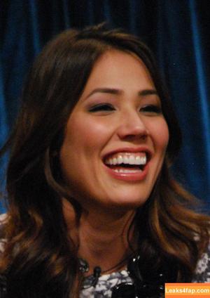 Michaela Conlin photo #0028