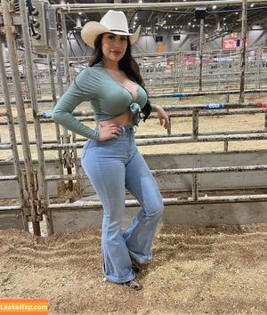 Michelle Balderrama photo #0107