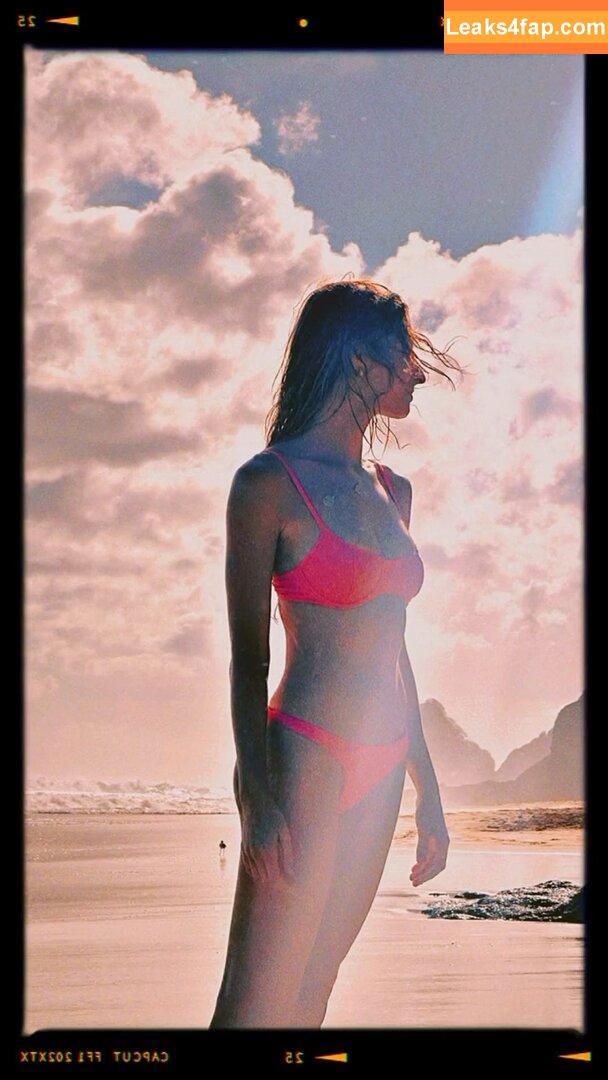 Michelle Batista / gêmea da Giselle / mixabatista leaked photo photo #0189