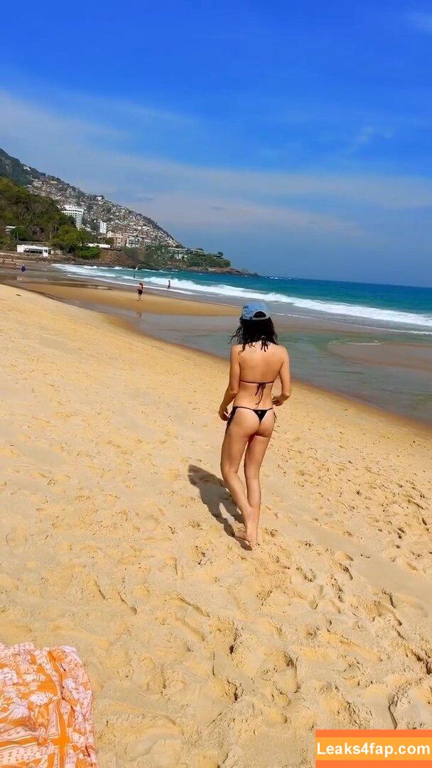 Michelle Batista / gêmea da Giselle / mixabatista leaked photo photo #0197