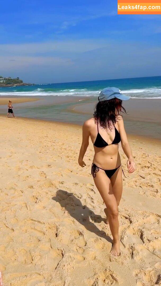 Michelle Batista / gêmea da Giselle / mixabatista leaked photo photo #0198