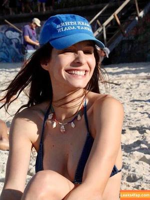 Michelle Batista photo #0161