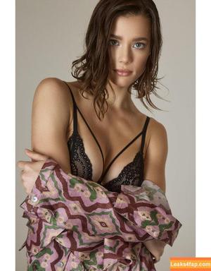 Michelle Ellyse Schlaman photo #0129