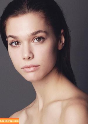 Michelle Ellyse Schlaman photo #0151
