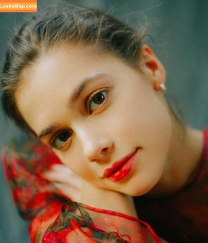 Michelle Ellyse Schlaman photo #0166