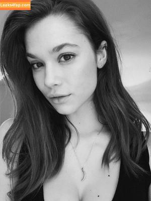Michelle Ellyse Schlaman photo #0202