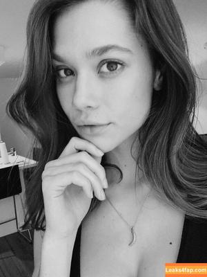 Michelle Ellyse Schlaman photo #0203