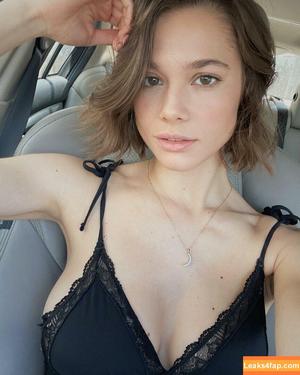 Michelle Ellyse Schlaman photo #0217