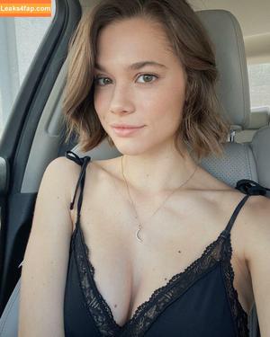 Michelle Ellyse Schlaman photo #0221
