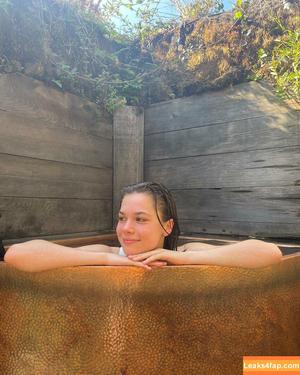 Michelle Ellyse Schlaman photo #0233