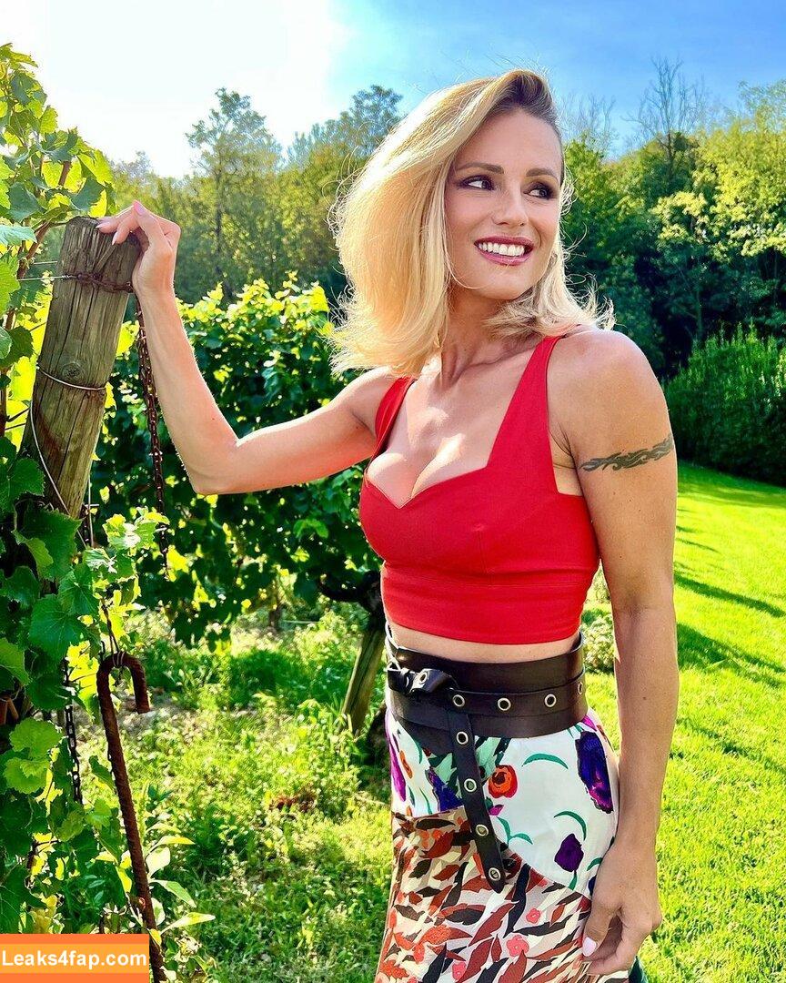 Michelle Hunziker / m_hunziker / therealhunzigram leaked photo photo #0031