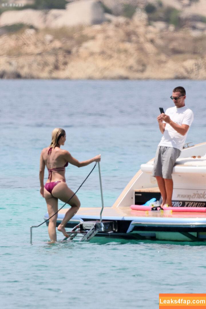 Michelle Hunziker / m_hunziker / therealhunzigram leaked photo photo #0159