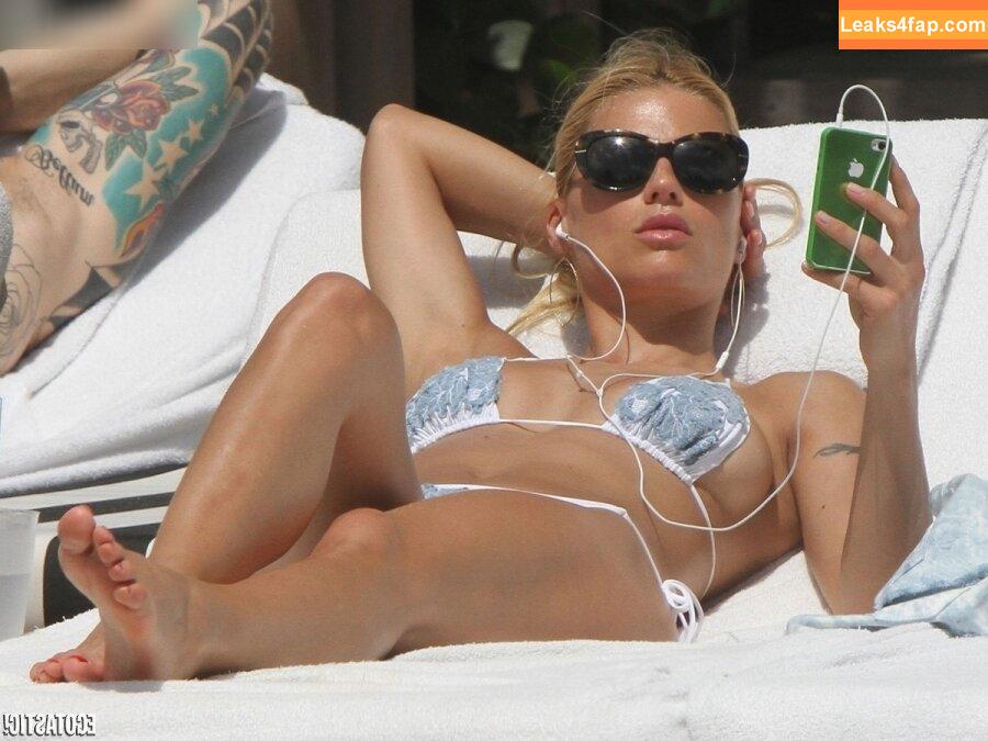 Michelle Hunziker / m_hunziker / therealhunzigram leaked photo photo #0176