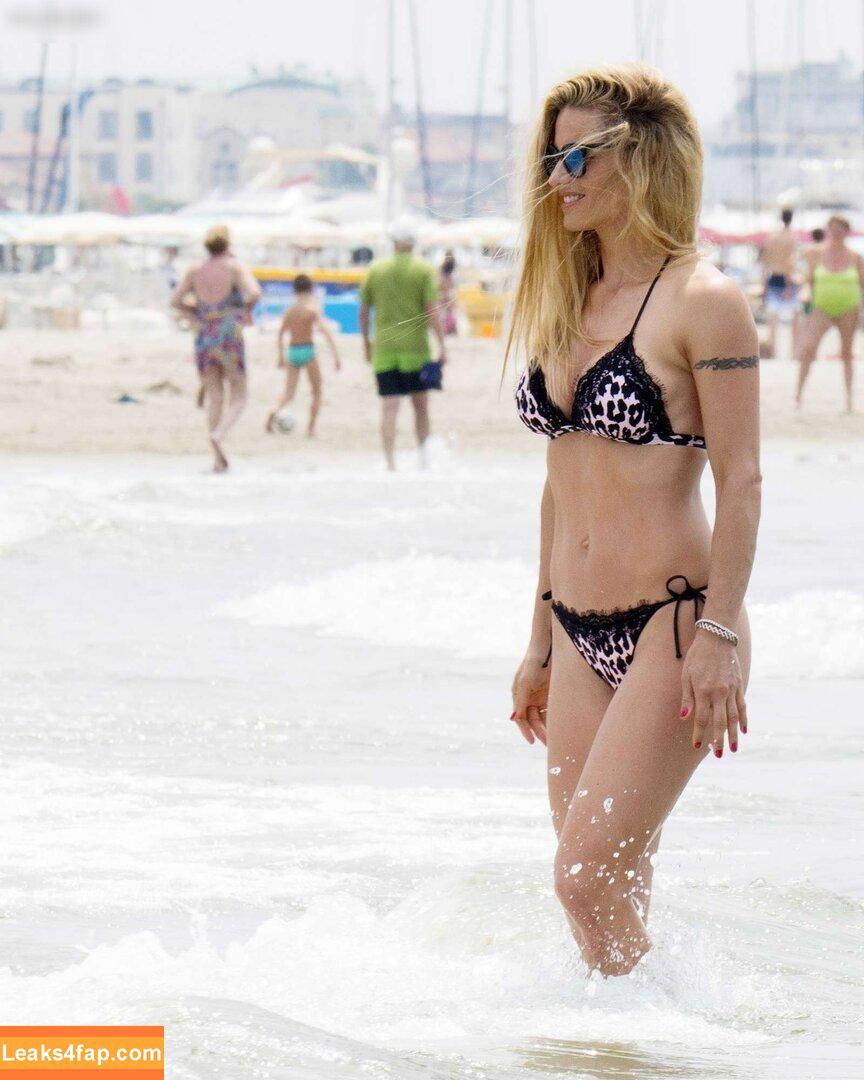 Michelle Hunziker / m_hunziker / therealhunzigram leaked photo photo #0201