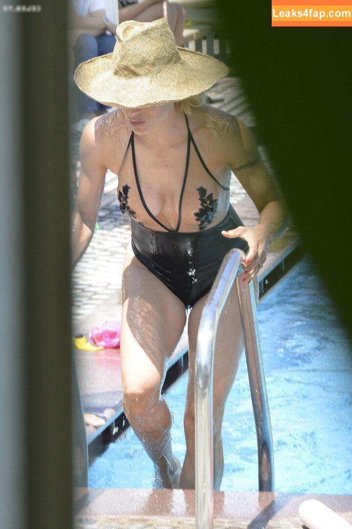 Michelle Hunziker / m_hunziker / therealhunzigram leaked photo photo #0218