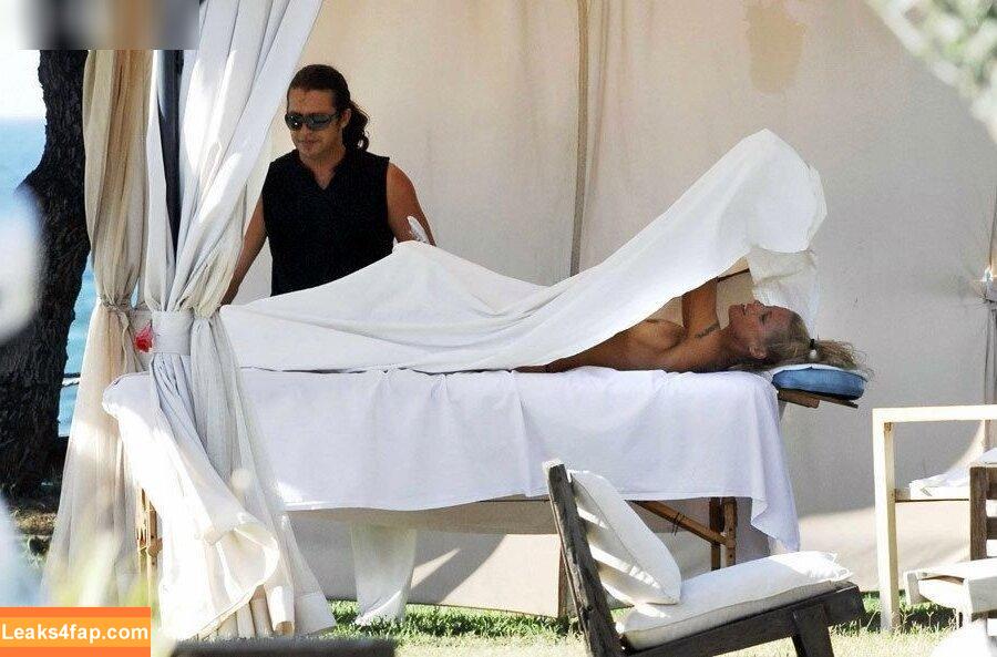 Michelle Hunziker / m_hunziker / therealhunzigram leaked photo photo #0227