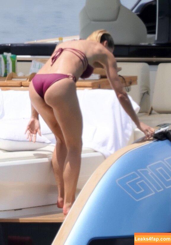 Michelle Hunziker / m_hunziker / therealhunzigram leaked photo photo #0283