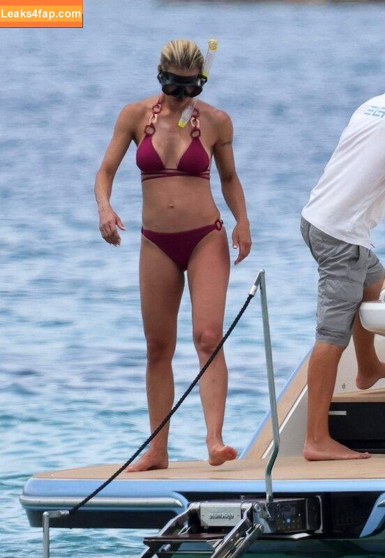 Michelle Hunziker / m_hunziker / therealhunzigram leaked photo photo #0284