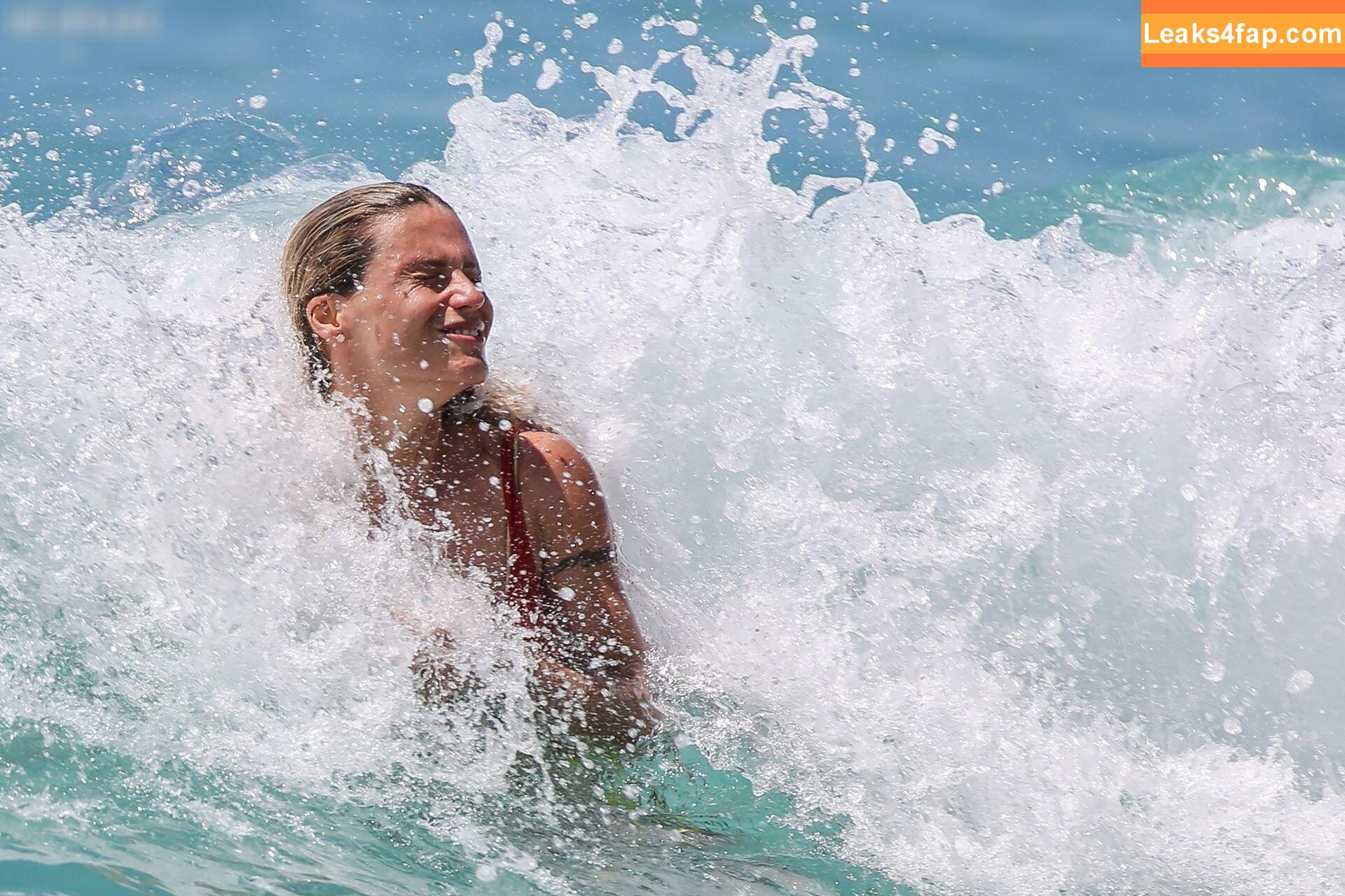 Michelle Hunziker / m_hunziker / therealhunzigram leaked photo photo #0309