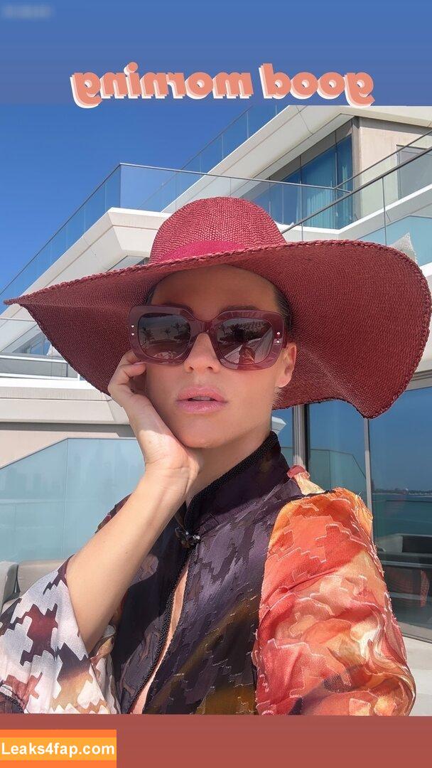 Michelle Hunziker / m_hunziker / therealhunzigram leaked photo photo #0338