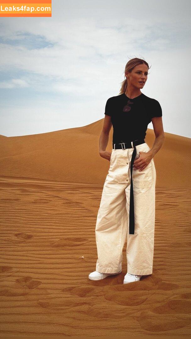 Michelle Hunziker / m_hunziker / therealhunzigram leaked photo photo #0340