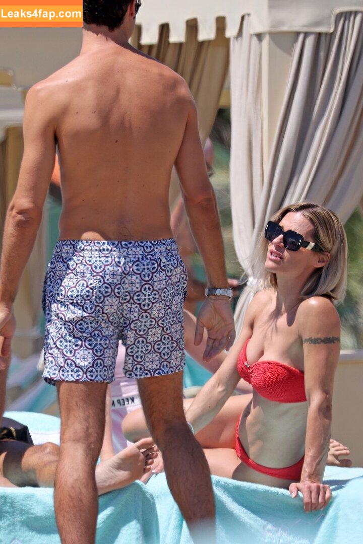 Michelle Hunziker / m_hunziker / therealhunzigram leaked photo photo #0372