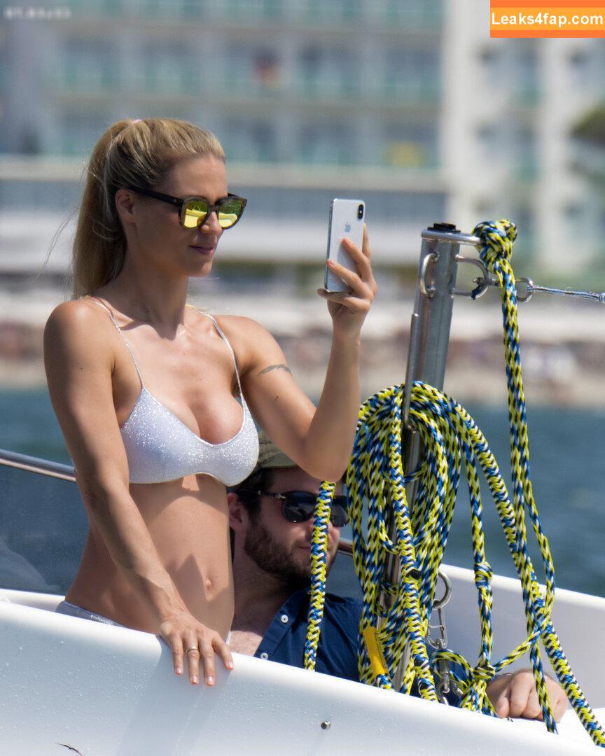 Michelle Hunziker / m_hunziker / therealhunzigram leaked photo photo #0410