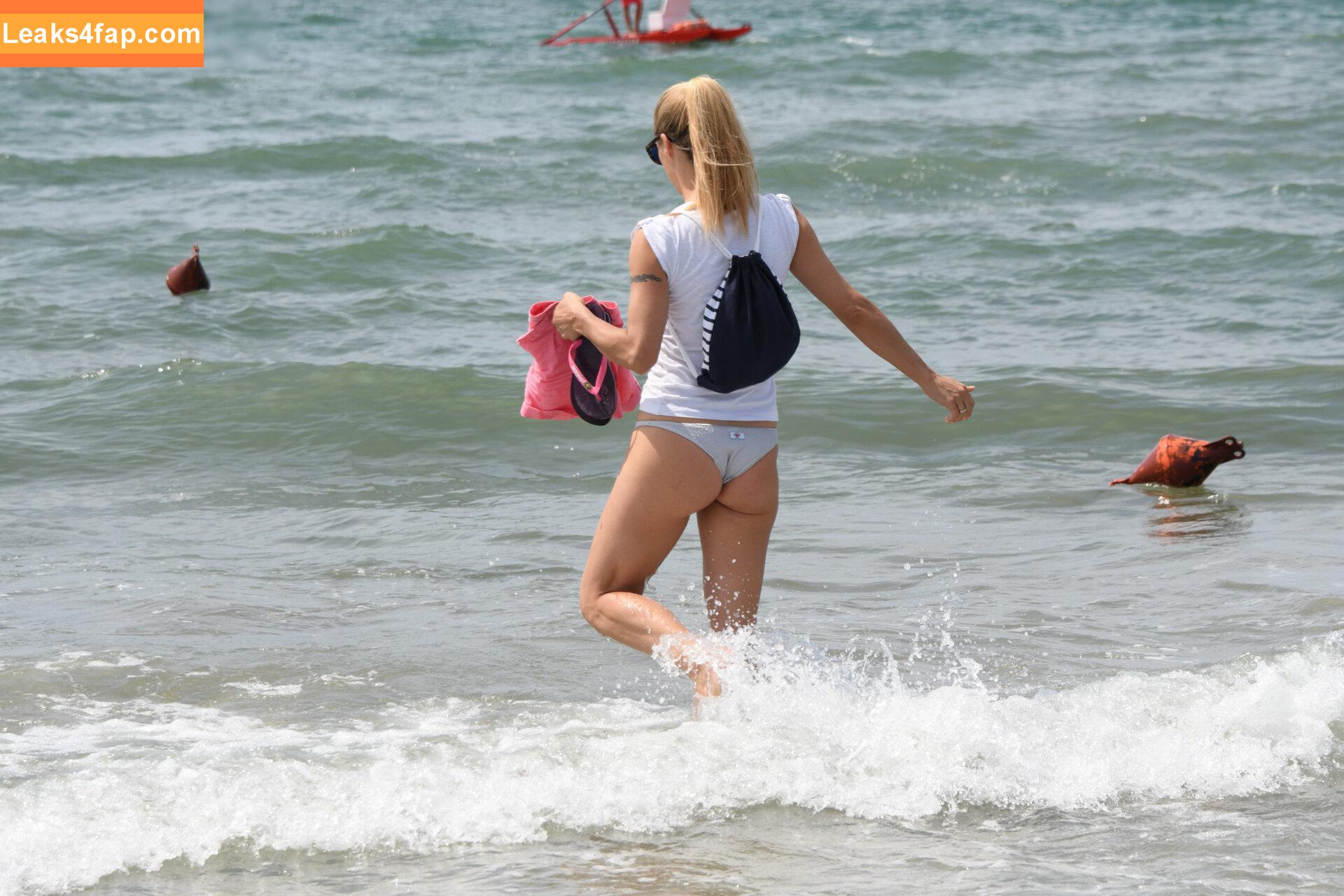 Michelle Hunziker / m_hunziker / therealhunzigram leaked photo photo #0412