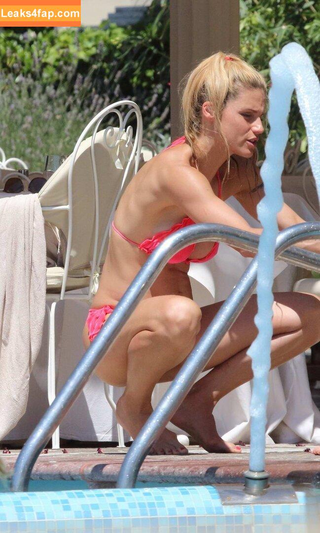 Michelle Hunziker / m_hunziker / therealhunzigram leaked photo photo #0489