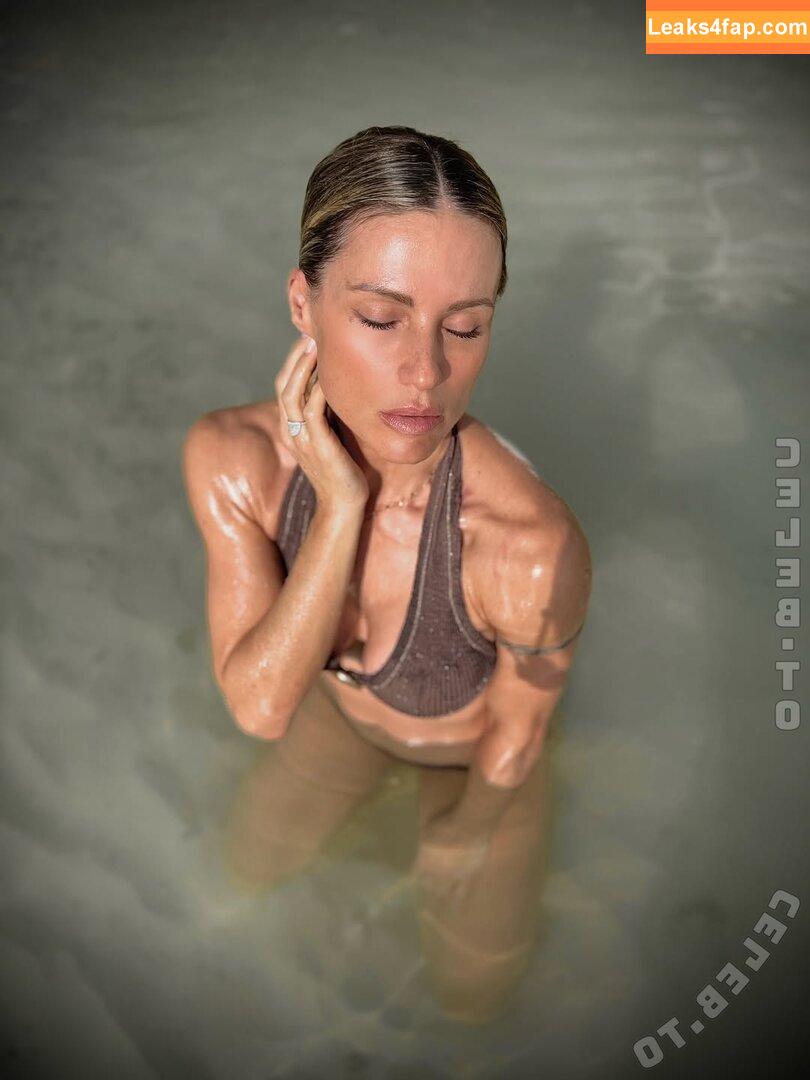 Michelle Hunziker / https: / m_hunziker / therealhunzigram leaked photo photo #0581