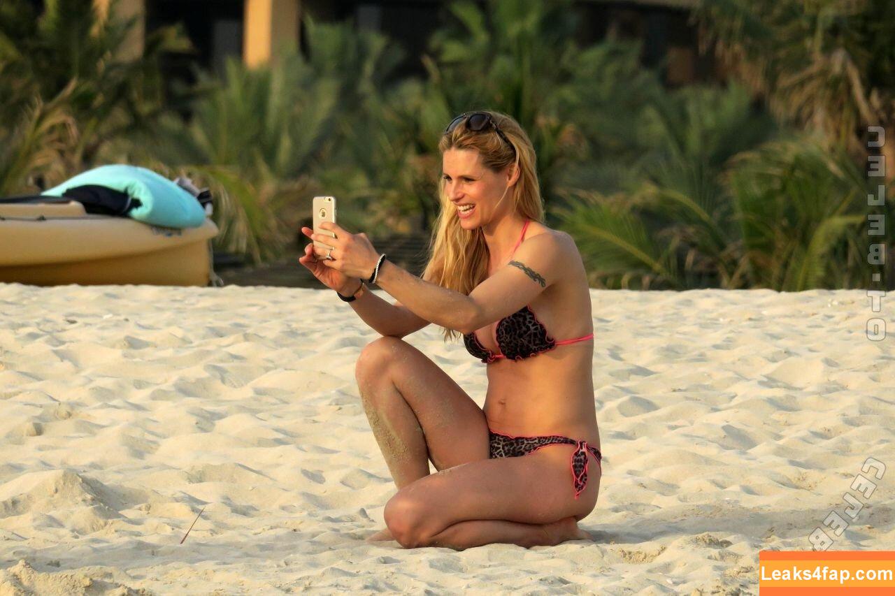 Michelle Hunziker / https: / m_hunziker / therealhunzigram leaked photo photo #0649