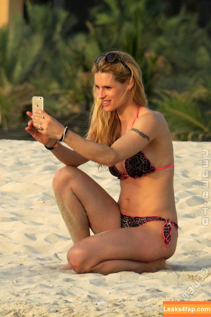 Michelle Hunziker / https: / m_hunziker / therealhunzigram leaked photo photo #0653