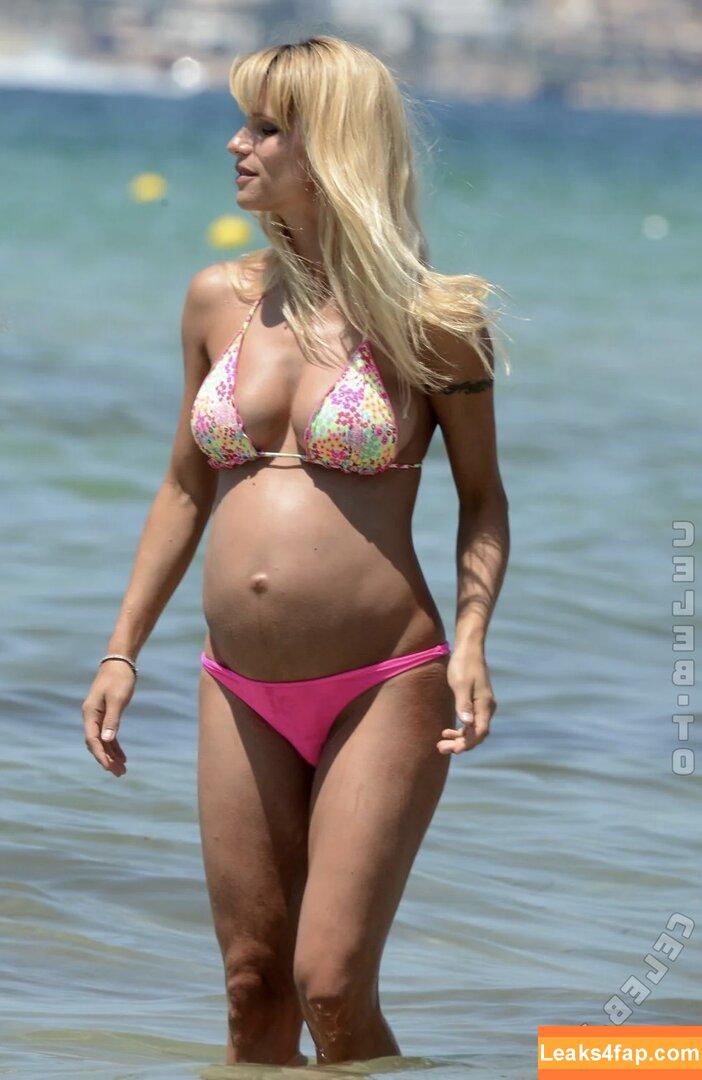 Michelle Hunziker / https: / m_hunziker / therealhunzigram leaked photo photo #0667