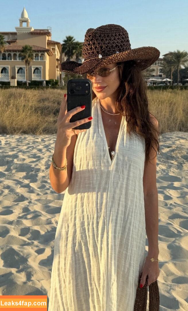 Michelle Keegan / michkeegan leaked photo photo #0573