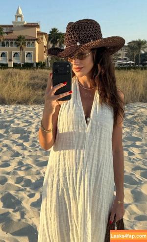 Michelle Keegan photo #0585