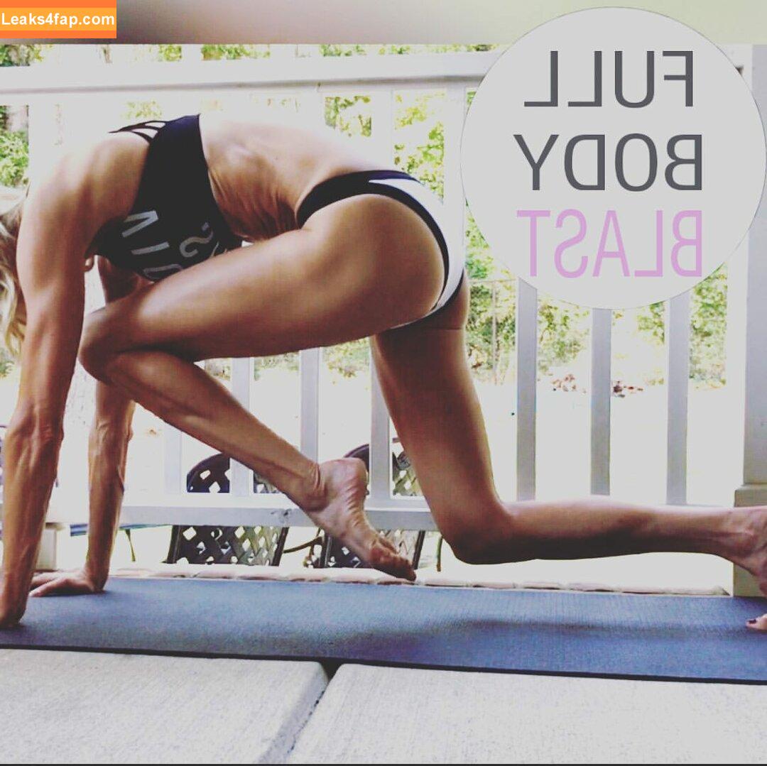 Michelle Laframboise / michdoespilates / michellelaframboise leaked photo photo #0011
