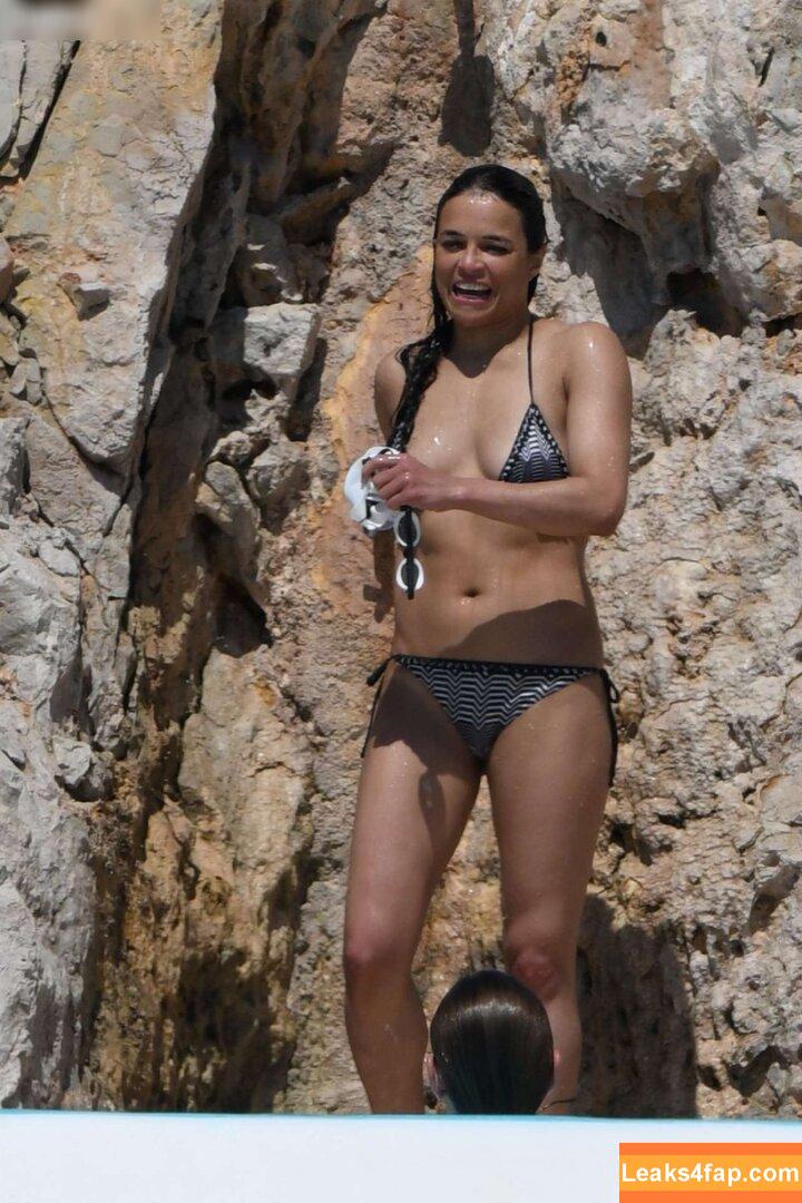 Michelle Rodríguez / MRodOfficial слитое фото фото #0124