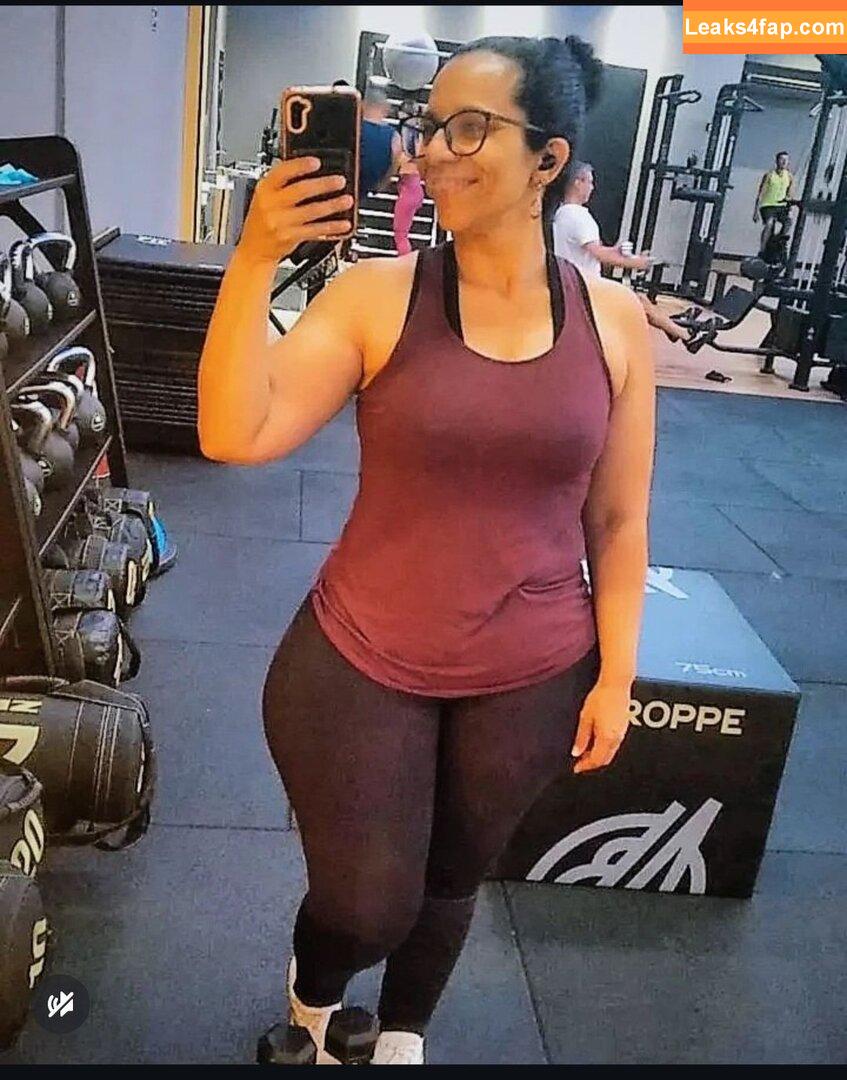 Michelle Santos /  leaked photo photo #0001