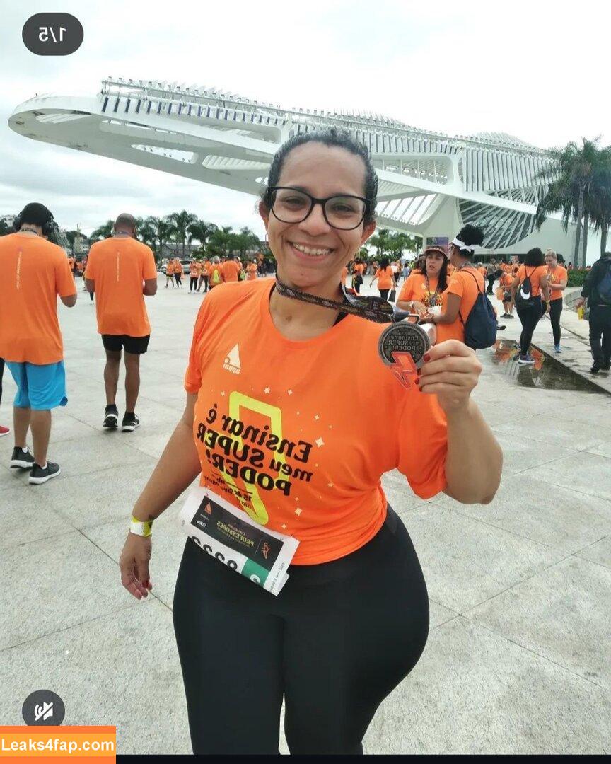 Michelle Santos /  leaked photo photo #0004