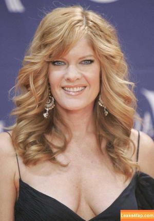 Michelle Stafford photo #0002